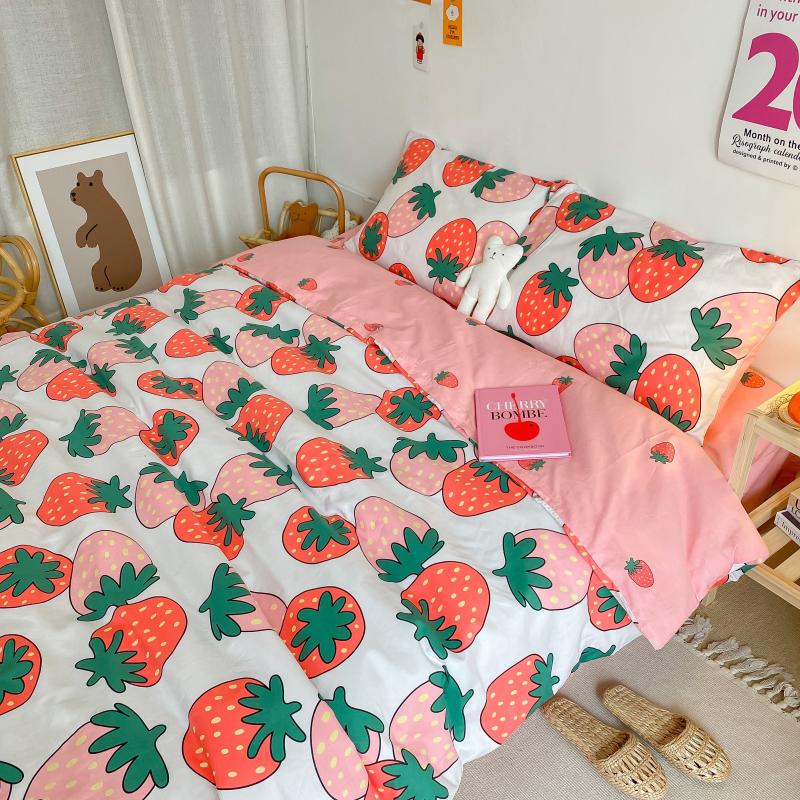 Sweet Strawberry Bedding Set JK2365