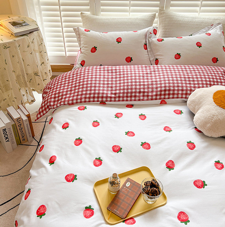 Fashion Strawberry Bedding Set JK3182